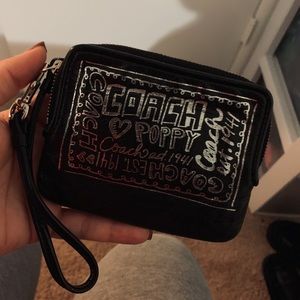 👉🏻🖤SOLD🖤👈🏻 Coach poppy wristlet